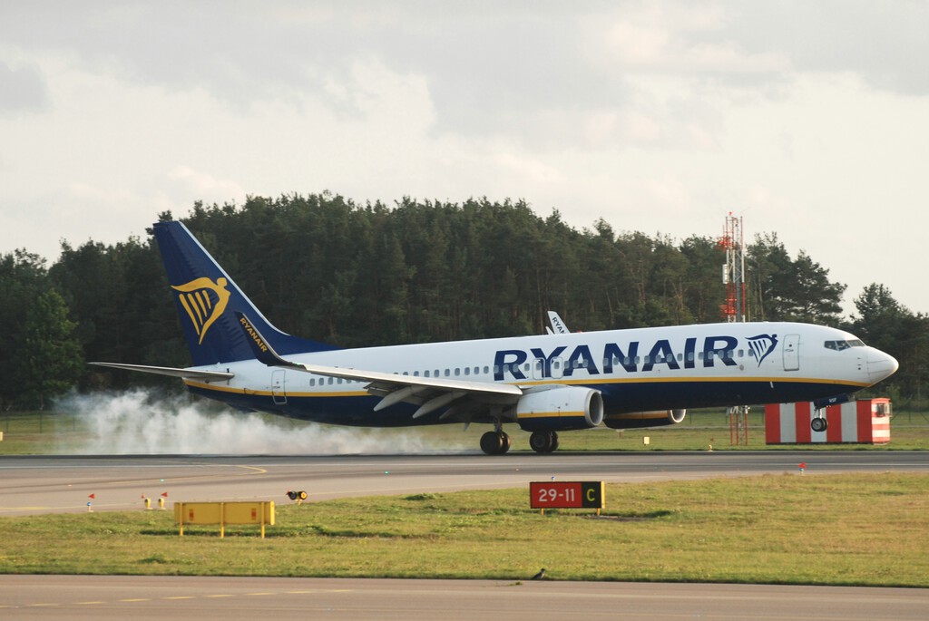 Ryanair se cargó 800.000 plazas este verano en los aeropuertos «pequeños» españoles. Amenaza con volver a hacerlo