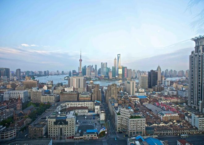 China tiene un plan para ganarle la carrera IA a Estados Unidos: poner a sus ciudades a competir entre sí