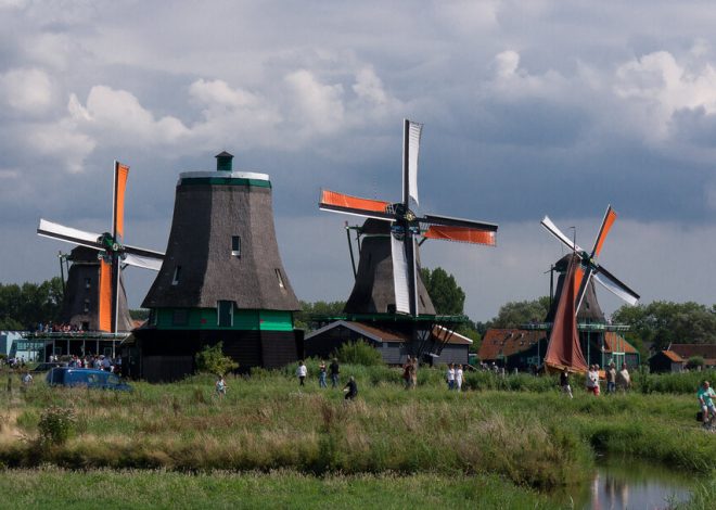 Cada vez más lugares empiezan a cobrar por ver sus monumentos turísticos. Los últimos: los molinos de Holanda